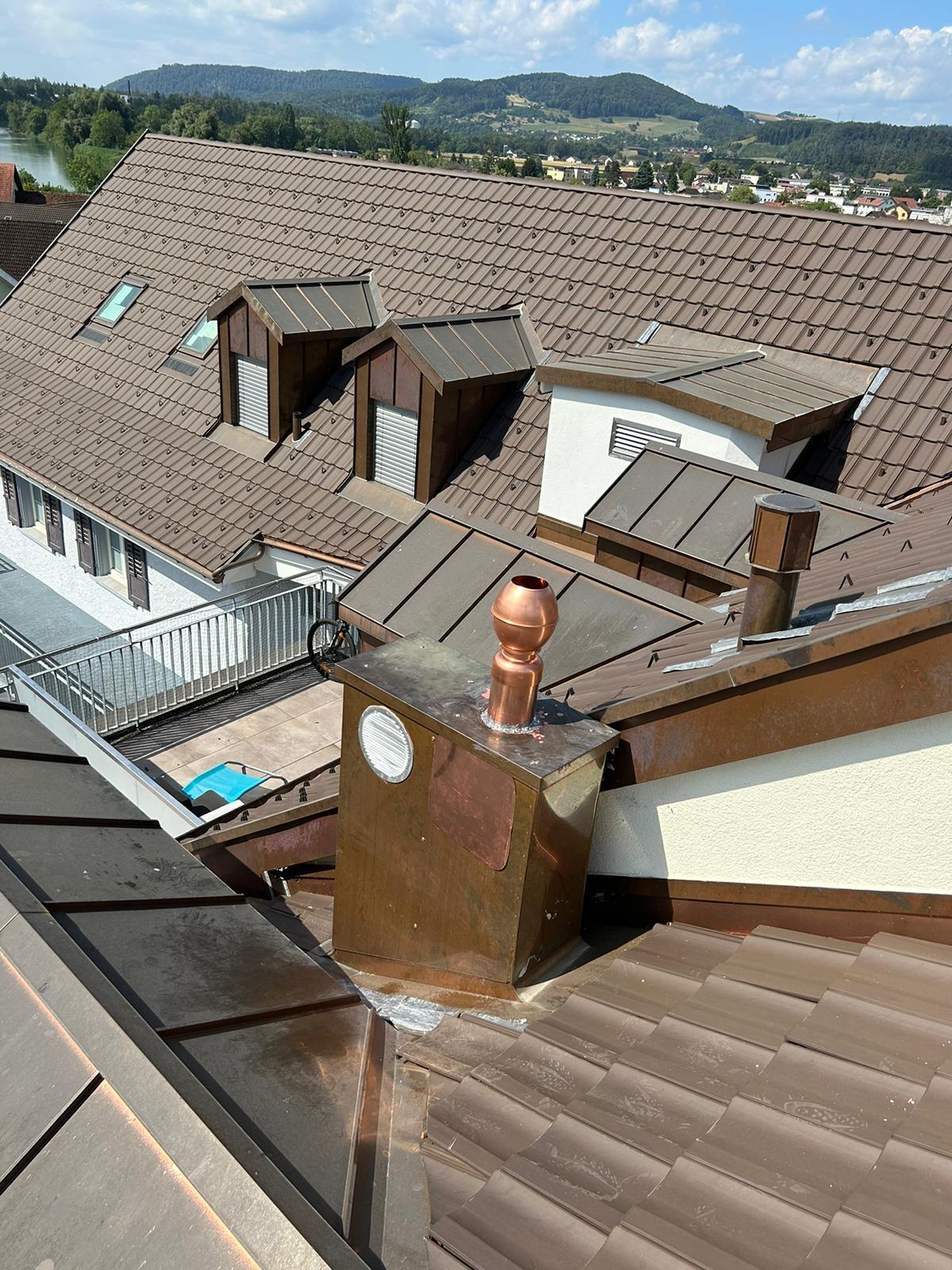 Schornstein Steildach Schweiz